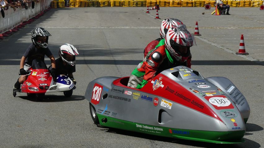 208 Schönramer Sidecar Team Senior und Junior
