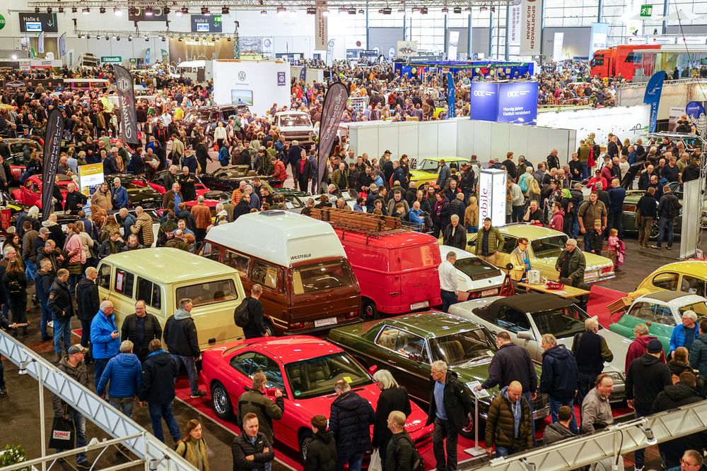 Volle Hallen bei der Bremen Classic Motorshow 2025cM3B GmbH Sven Wedemeyer 