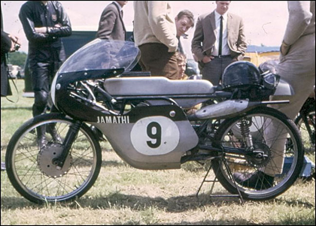 Jamathi-gruen.jpg (86089 Byte)